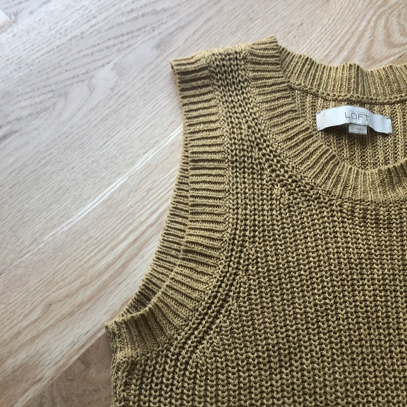 ANN TAYLOR TOP - Picture 7 of 9